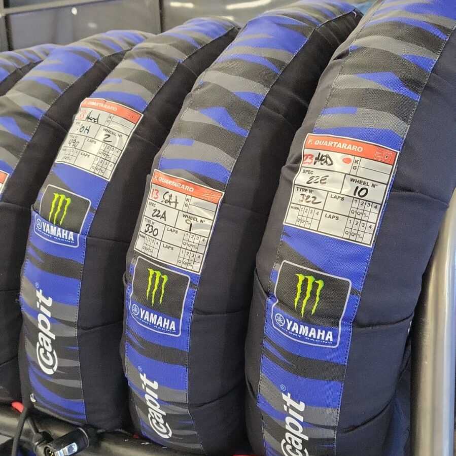 Car tyre warmers